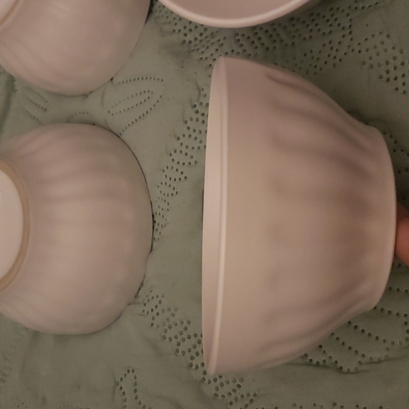 4 small bowls - Picture 3 of 4